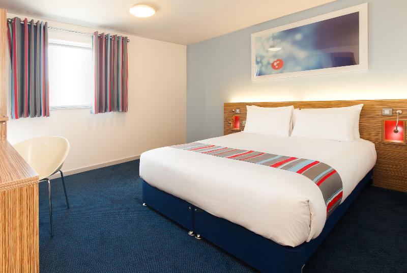 แทรเวลลอดจ์ สนามบินเบอร์มิงแฮม Hotel ภายนอก รูปภาพ