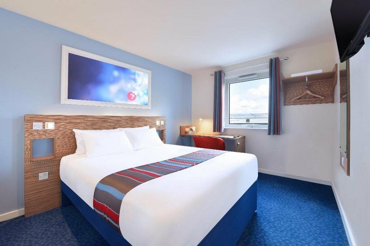 แทรเวลลอดจ์ สนามบินเบอร์มิงแฮม Hotel ภายนอก รูปภาพ